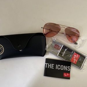 Ray ban red aviator Icon sunglasses new with case